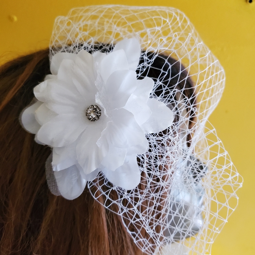 Birdcage Bridal Veil with Bling Flower